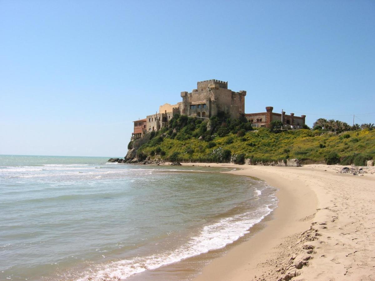 Castello Di Falconara Hotel Licata Exterior foto